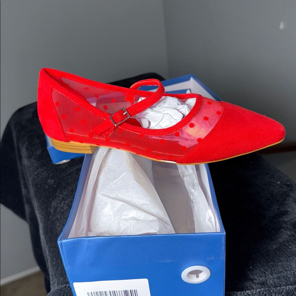 NWT-Red Polka Dot Flats Mesh - Picture 5 of 7